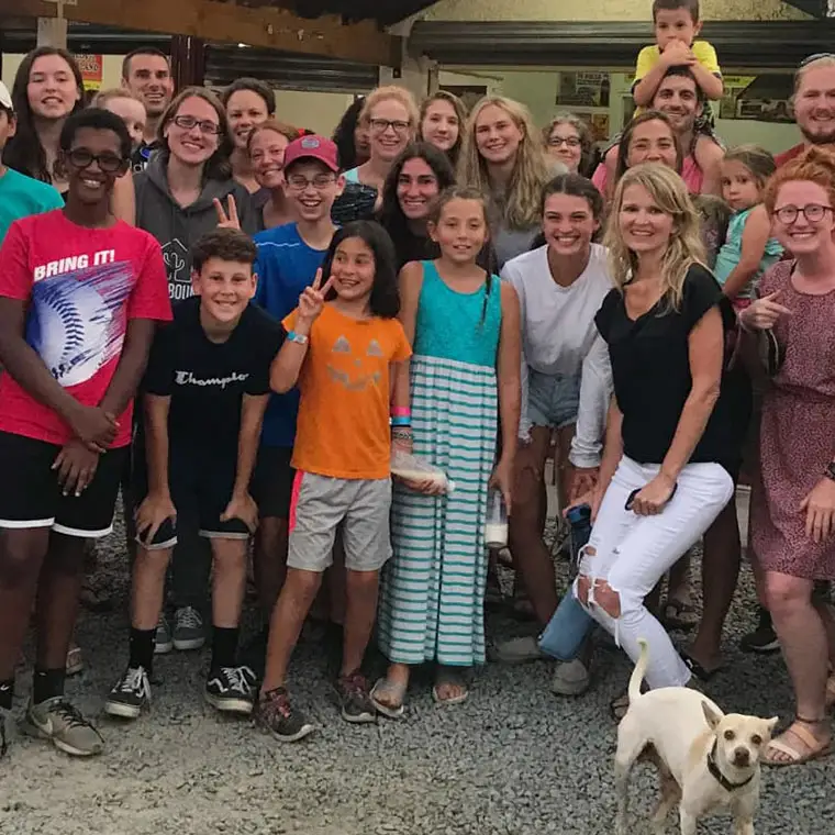 Family mission trips - Christian family volunteers serving in international missions and faith-based outreach